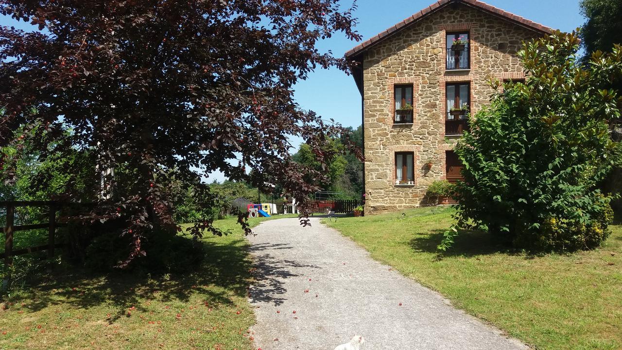 Casa La Escuela Holiday home