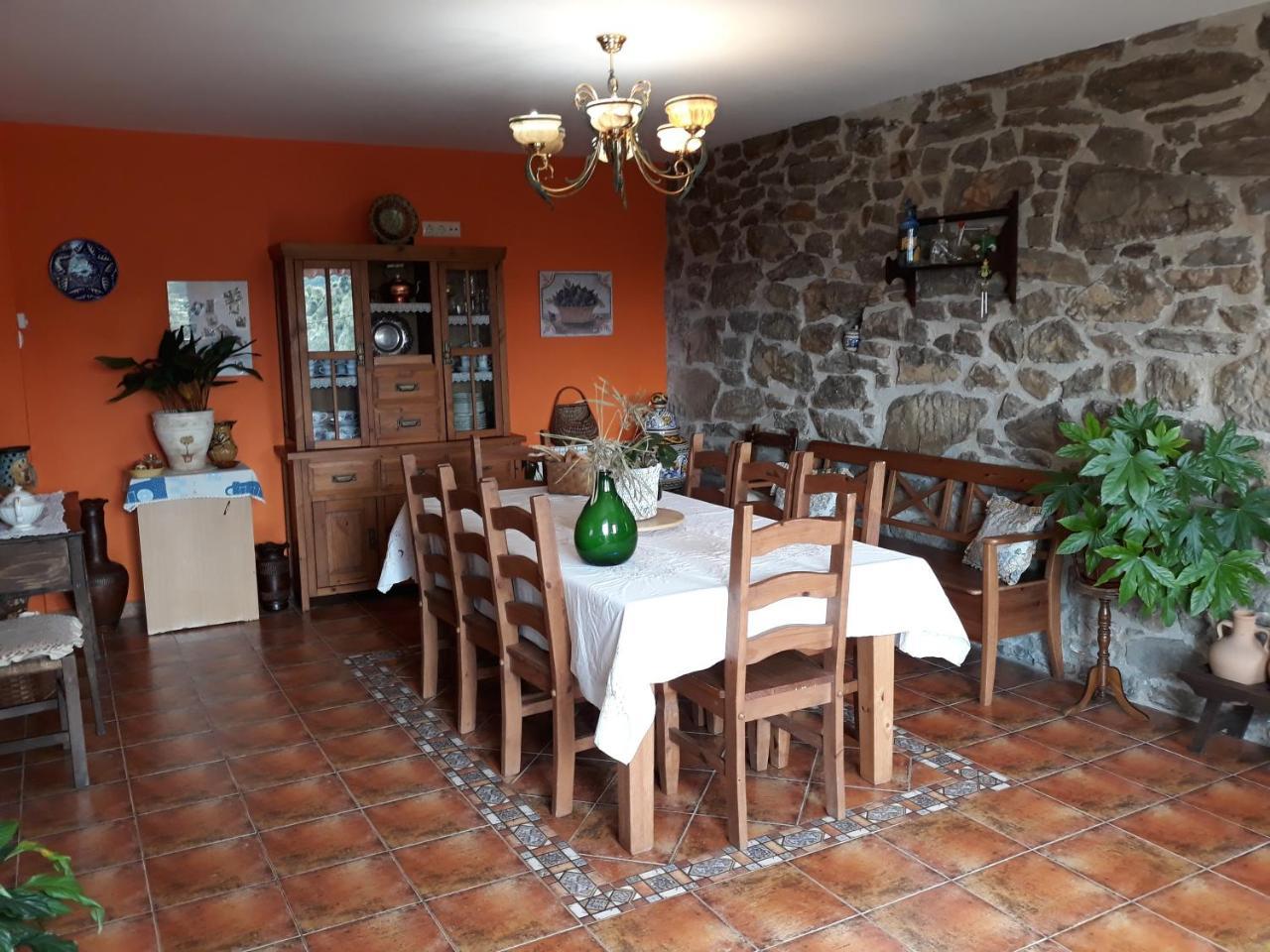 Holiday home Casa La Escuela *