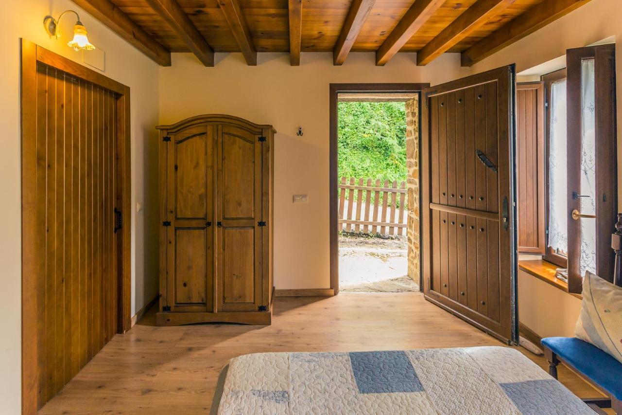 Casa La Escuela Holiday home Tuilla