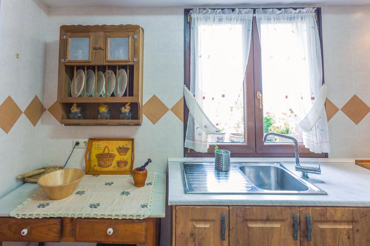 Casa La Escuela Holiday home